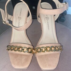 Chinese Laundry Blush Heels with Gold Chain